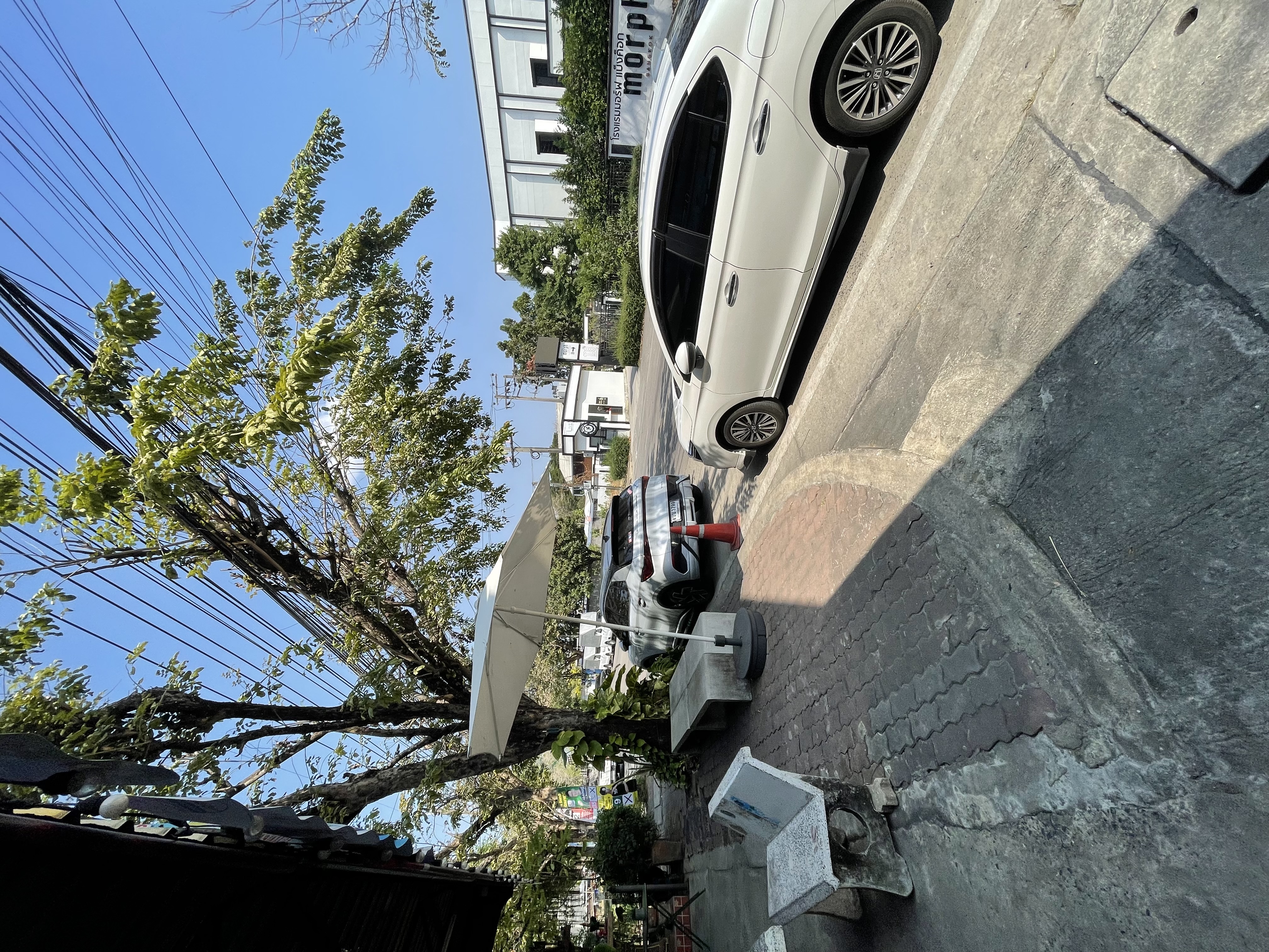 ขาย เนื้อที่161ตรว. ถ.ประดิษฐ์มนูธรรม